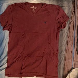 AE LEGEND T-Shirt. Maroon